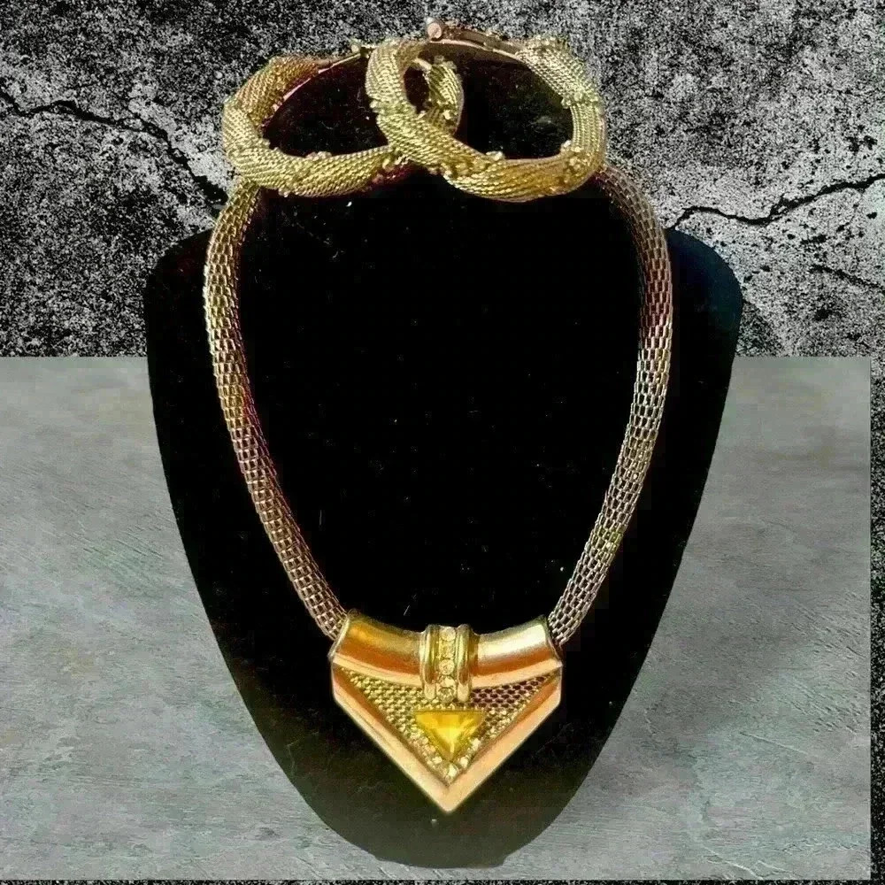 Futuristic Silver Mesh Rope Chain w/Chunky Triangle Pendant & Matching Hoops